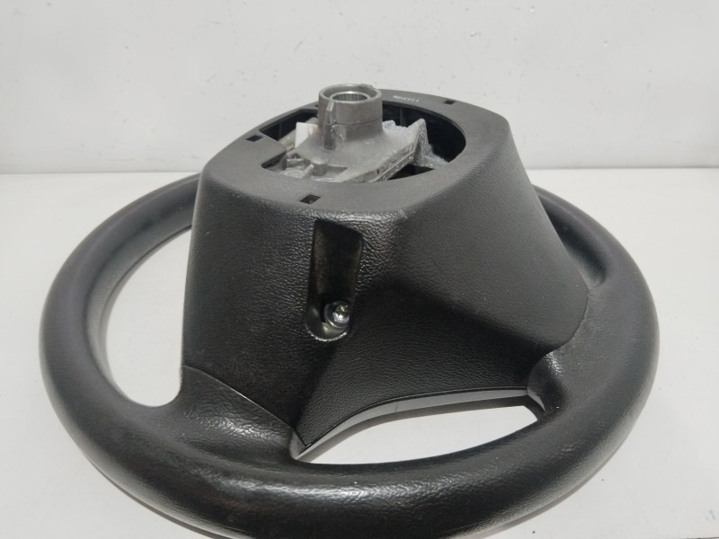 Recambio de volante para kia pro cee´d (ed) 1.6 referencia OEM IAM P81001H100EQ  