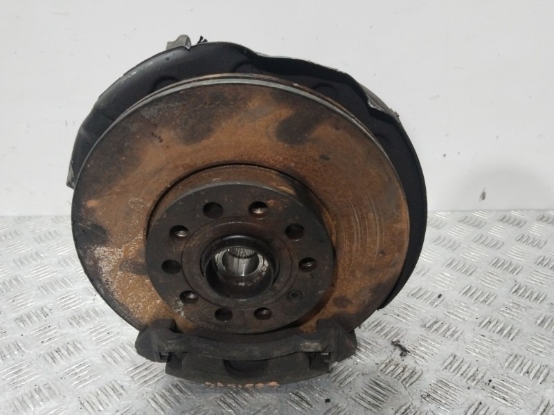 Recambio de mangueta delantera derecha para seat leon (5f1) 1.4 tgi referencia OEM IAM 5Q0407256Q  