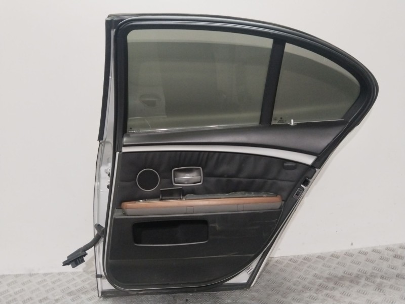 Recambio de puerta trasera derecha para bmw 7 (e65, e66, e67) 735 i, li referencia OEM IAM   