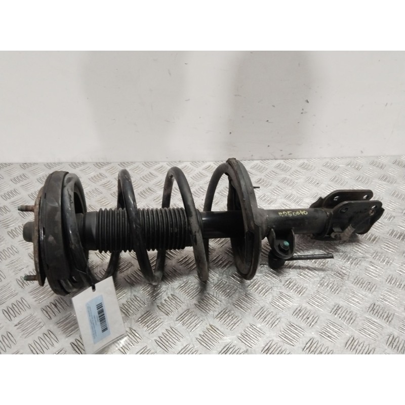 Recambio de amortiguador delantero derecho para kia carnival / grand carnival iii (vq) 2.9 crdi referencia OEM IAM 546614D202  
