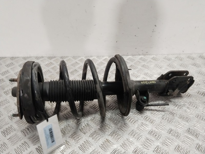 Recambio de amortiguador delantero derecho para kia carnival / grand carnival iii (vq) 2.9 crdi referencia OEM IAM 546614D202  