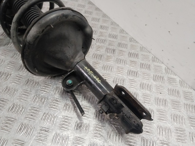 Recambio de amortiguador delantero derecho para kia carnival / grand carnival iii (vq) 2.9 crdi referencia OEM IAM 546614D202  