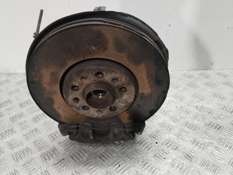 Recambio de mangueta delantera izquierda para skoda rapid (nh3, nk3, nk6) 1.6 tdi referencia OEM IAM 6Q0407255S  