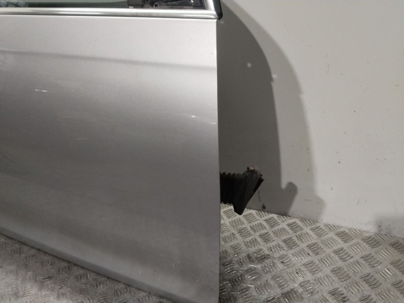 Recambio de puerta delantera derecha para volkswagen jetta iii (1k2) 2.0 tdi referencia OEM IAM 1KM831052   Recambio de puerta delantera derecha para volkswagen jetta iii (1k2) 2.0 tdi referencia OEM IAM 1KM831052