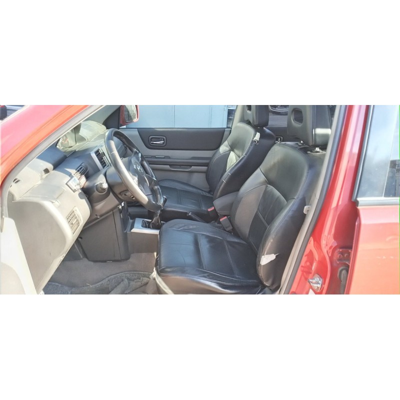 NISSAN X-TRAIL (T30) - imagen 2