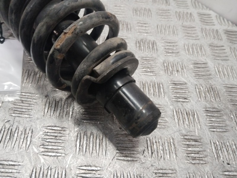 Recambio de amortiguador delantero derecho para ssangyong kyron 2.0 xdi referencia OEM IAM 4430209051  