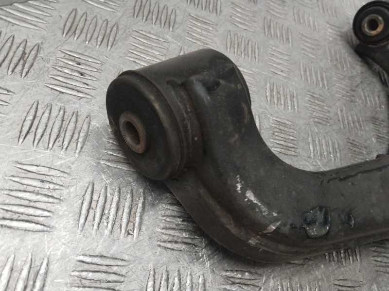 Recambio de brazo suspension inferior delantero izquierdo para ssangyong kyron 2.0 xdi referencia OEM IAM 4450109001  