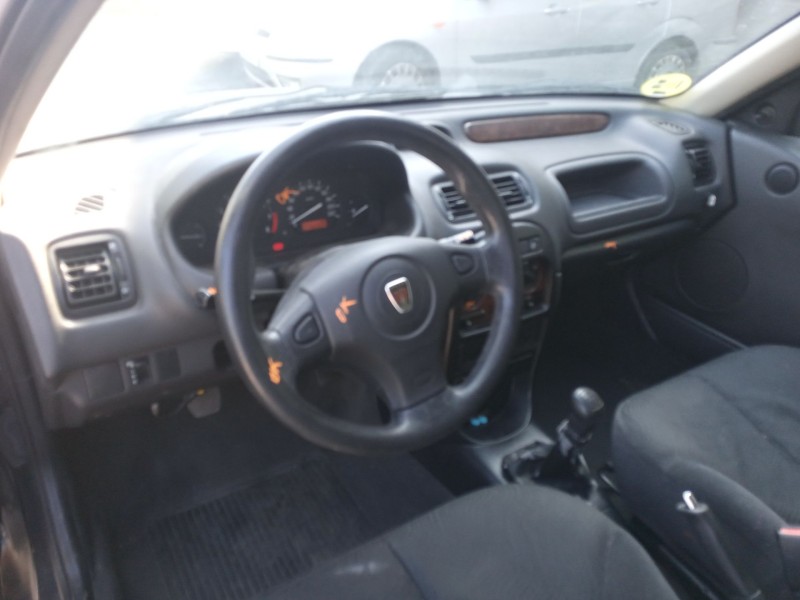 rover 25 i hatchback (rf) del año 2001 rover 25 i hatchback (rf) del año 2001