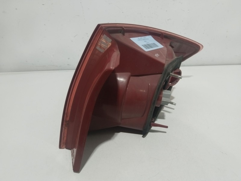 Recambio de piloto trasero izquierdo para mazda 3 sedán (bk) 2.0 (bkep) referencia OEM IAM P2688   Recambio de piloto trasero izquierdo para mazda 3 sedán (bk) 2.0 (bkep) referencia OEM IAM P2688