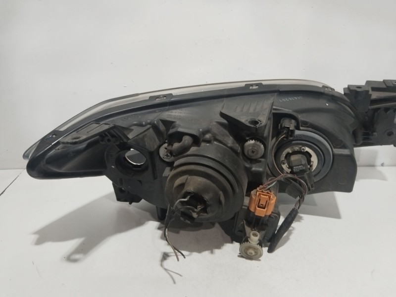 Recambio de faro izquierdo para mazda 3 sedán (bk) 2.0 (bkep) referencia OEM IAM 083161132L   Recambio de faro izquierdo para mazda 3 sedán (bk) 2.0 (bkep) referencia OEM IAM 083161132L