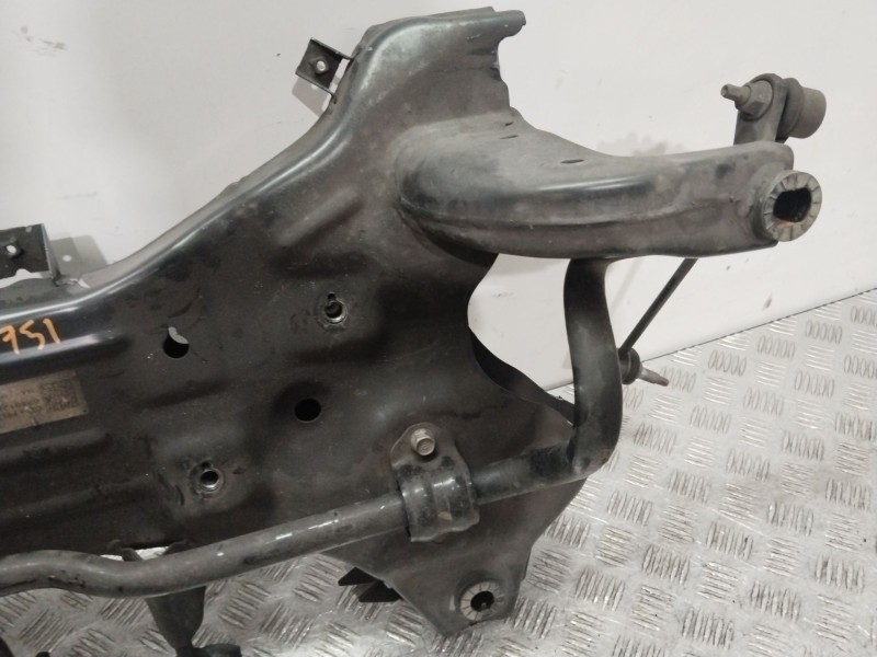 Recambio de puente delantero para kia ceed tourer (cd) 1.6 crdi 136 referencia OEM IAM 62400J7AA0  