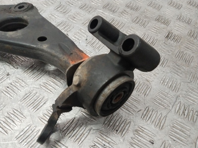Recambio de brazo suspension inferior delantero derecho para mini mini (r50, r53) cooper referencia OEM IAM 31126761410  