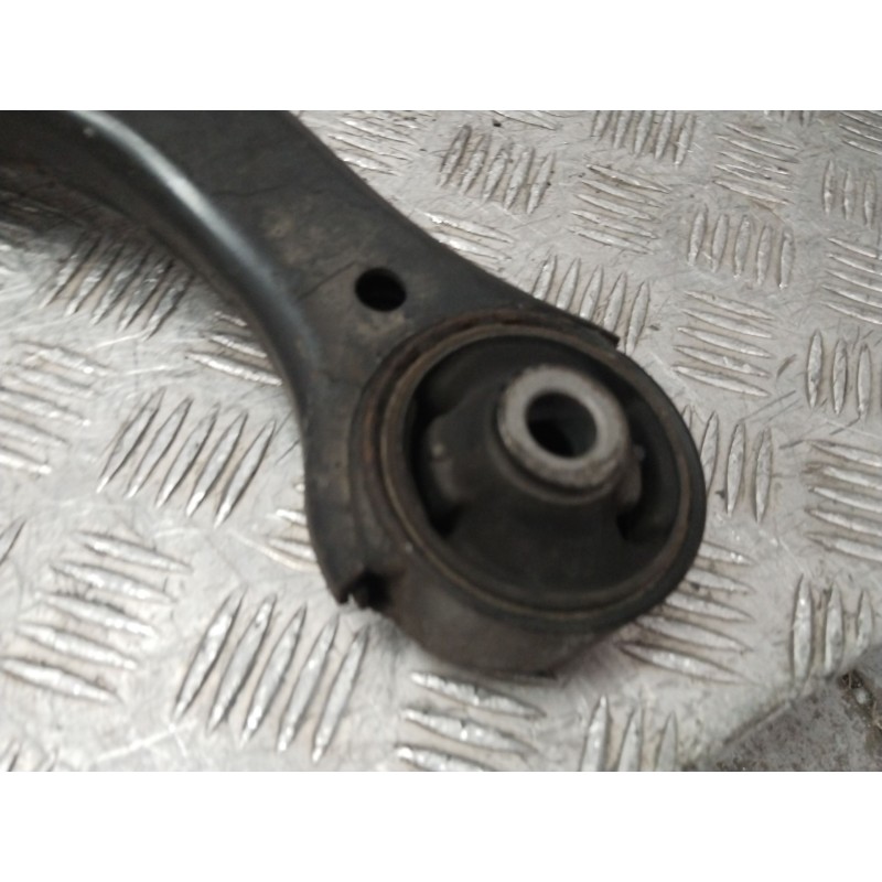 Recambio de brazo suspension inferior delantero izquierdo para kia carnival / grand carnival iii (vq) 2.9 crdi referencia OEM IA