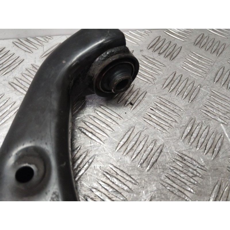 Recambio de brazo suspension inferior delantero izquierdo para kia carnival / grand carnival iii (vq) 2.9 crdi referencia OEM IA
