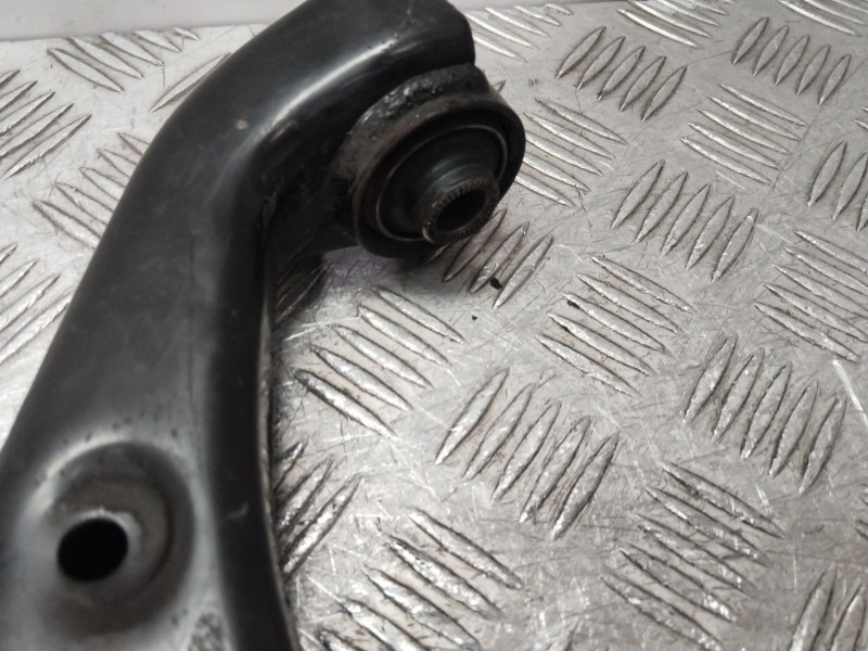 Recambio de brazo suspension inferior delantero izquierdo para kia carnival / grand carnival iii (vq) 2.9 crdi referencia OEM IA