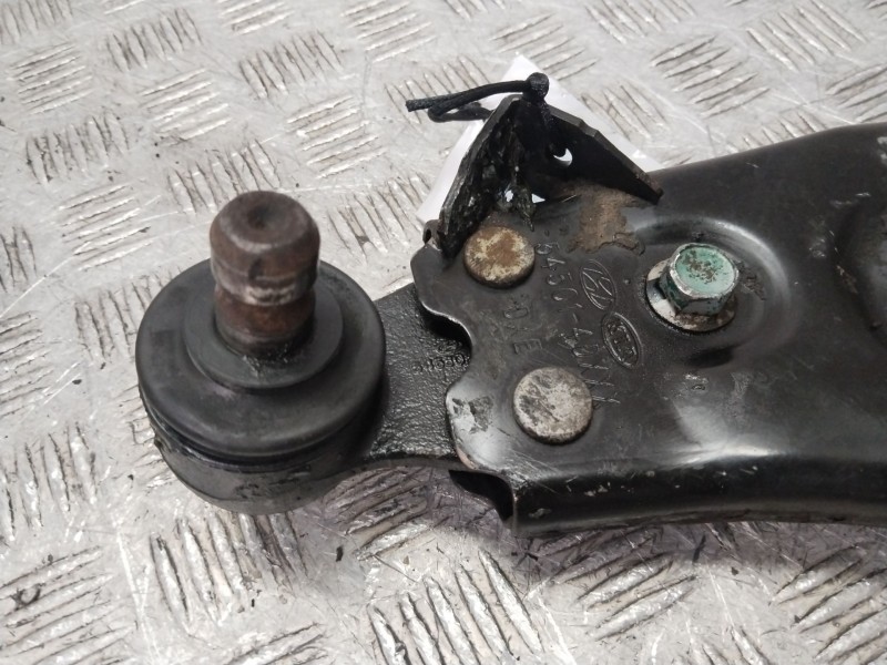Recambio de brazo suspension inferior delantero izquierdo para kia carnival / grand carnival iii (vq) 2.9 crdi referencia OEM IA
