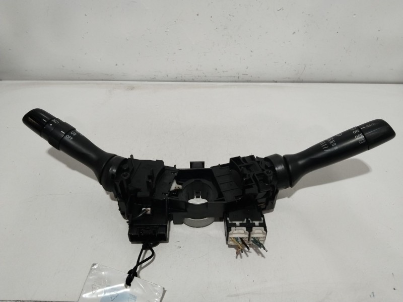 Recambio de mando multifuncion para toyota yaris (_p9_) 1.4 d-4d (nlp90_) referencia OEM IAM 17F144  17F001