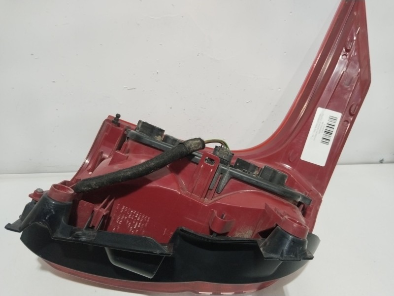 Recambio de piloto trasero derecho para peugeot 5008 (0u_, 0e_) 1.6 hdi referencia OEM IAM 9672666680  26120202