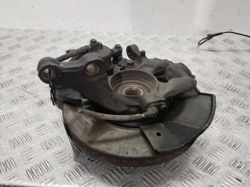 Recambio de mangueta delantera derecha para kia carens (un) active referencia OEM IAM 517161D100  