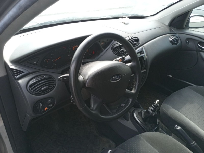 ford focus i turnier (dnw) del año 2002 ford focus i turnier (dnw) del año 2002