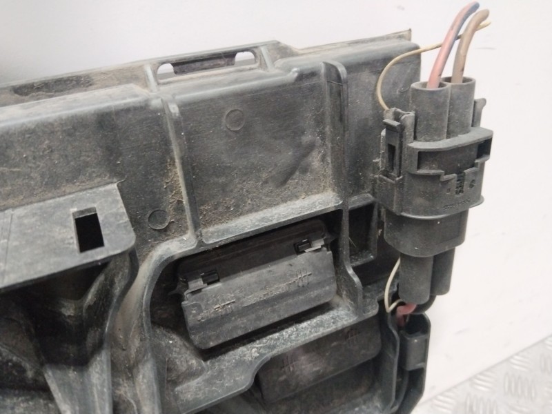 Recambio de electroventilador para bmw serie 5 berlina (e60) 520d referencia OEM IAM 7726010401  