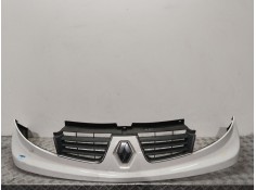 Recambio de rejilla delantera para renault trafic ii furgoneta (fl) 2.0 dci 115 (fl01, fl0u) referencia OEM IAM 93856152  BLANCO