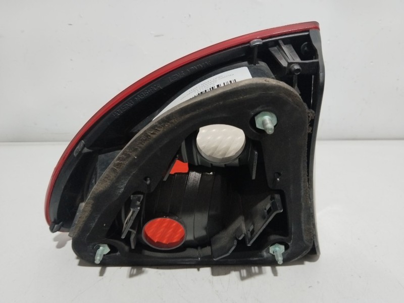 Recambio de piloto trasero derecho para seat leon (1m1) 1.6 16 v referencia OEM IAM 1M6945112  