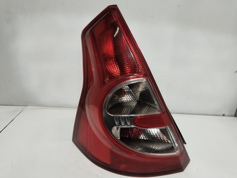 Recambio de piloto trasero izquierdo para dacia sandero ii 1.5 dci referencia OEM IAM 62421001  