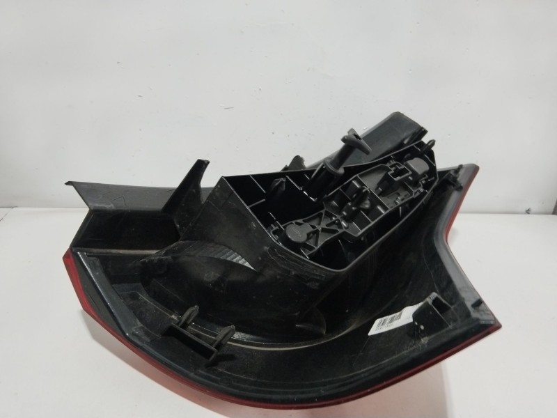 Recambio de piloto trasero izquierdo para dacia sandero ii 1.5 dci referencia OEM IAM 62421001  