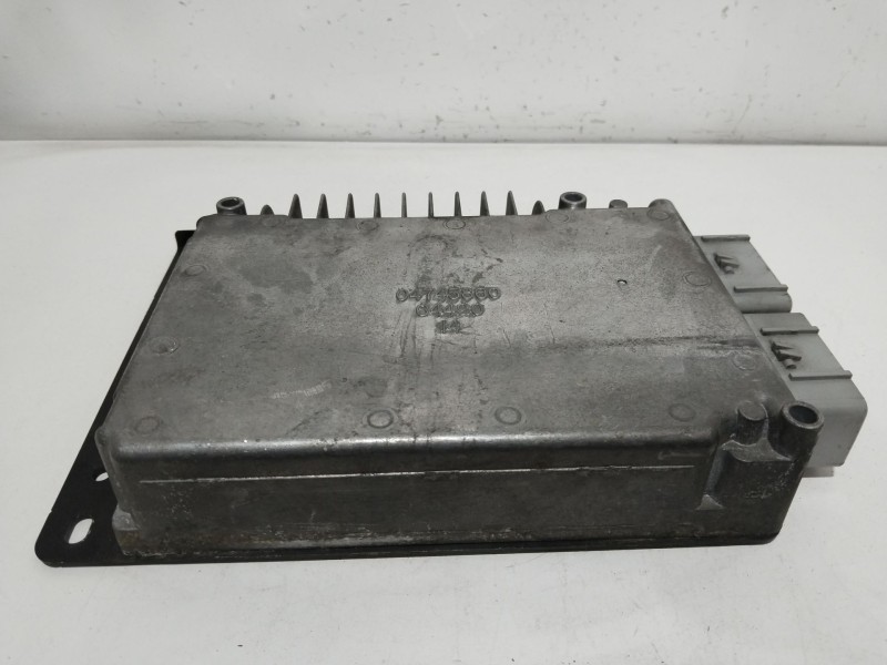 Recambio de centralita motor uce para chrysler pt cruiser (pt_) 2.0 referencia OEM IAM 05033116AE  