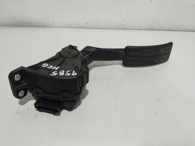 Recambio de pedal acelerador para dacia sandero ii 1.5 dci referencia OEM IAM 8200386506D  