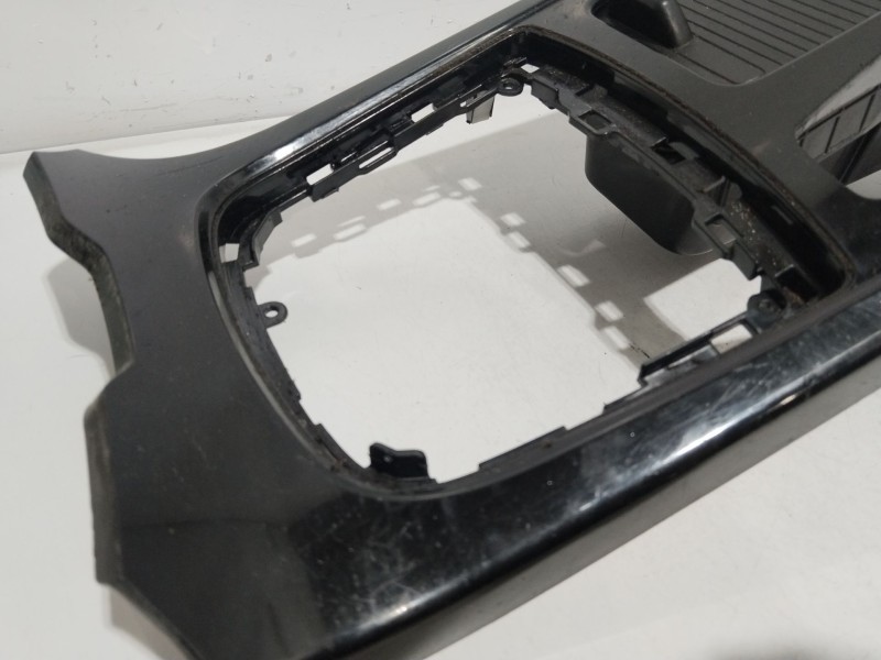 Recambio de consola central para hyundai i40 i (vf) 1.7 crdi referencia OEM IAM 846513Z000  