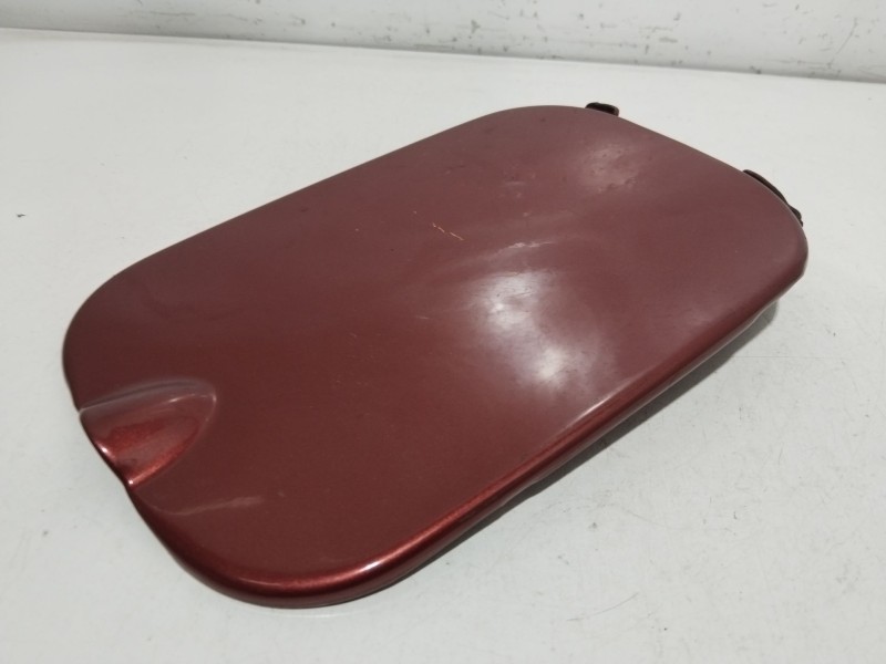 Recambio de tapa exterior combustible para dacia sandero ii 1.5 dci referencia OEM IAM 34144R  