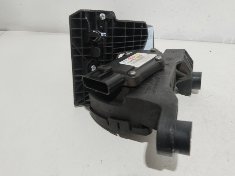 Recambio de pedal acelerador para hyundai i40 i (vf) 1.7 crdi referencia OEM IAM 327003Z000  