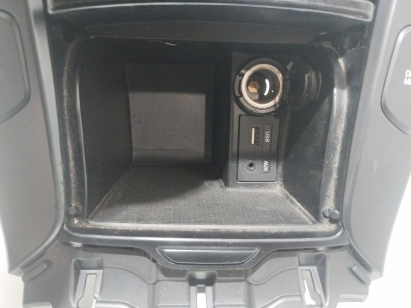 Recambio de cenicero para hyundai i40 i (vf) 1.7 crdi referencia OEM IAM 846353Z100  