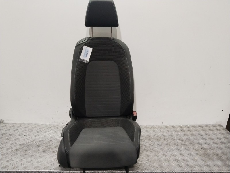 Recambio de asiento delantero derecho para volkswagen scirocco iii (137, 138) 1.4 tsi referencia OEM IAM 1K8881106G  