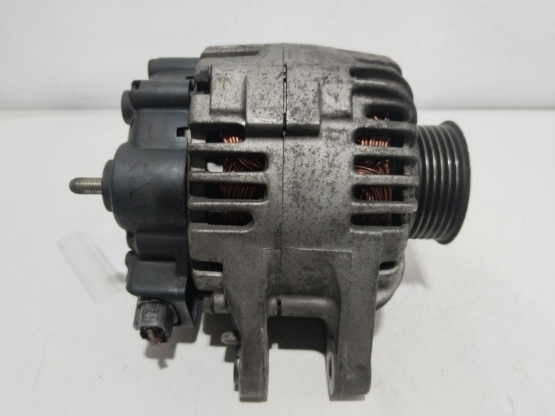 Recambio de alternador para hyundai xg (xg) 30 referencia OEM IAM 3730039400   Recambio de alternador para hyundai xg (xg) 30 referencia OEM IAM 3730039400