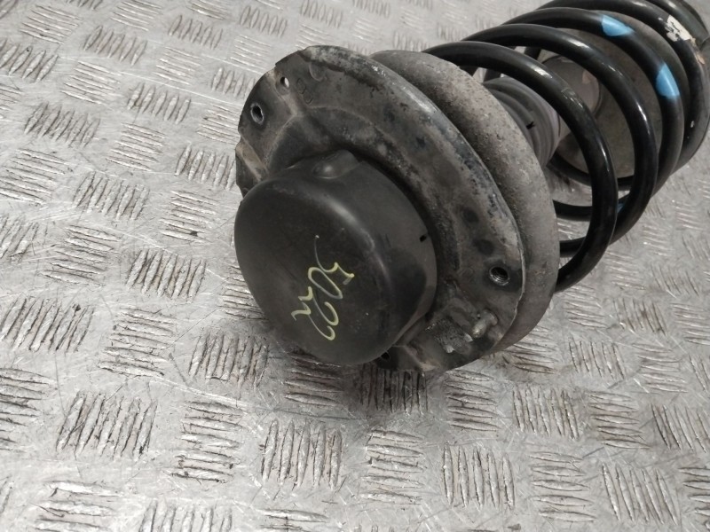 Recambio de amortiguador delantero derecho para peugeot 206 berlina x-line referencia OEM IAM 0220401  