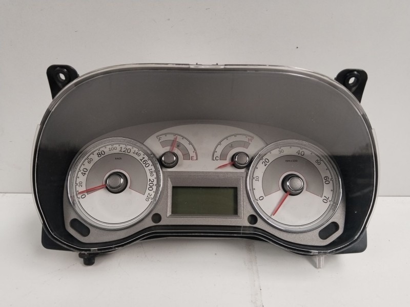 Recambio de cuadro instrumentos para fiat linea (110) dynamic referencia OEM IAM 51778412  