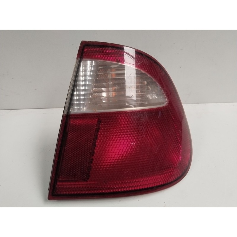 Recambio de piloto trasero derecho para seat cordoba berlina (6k2) sport referencia OEM IAM 6K5945112F  