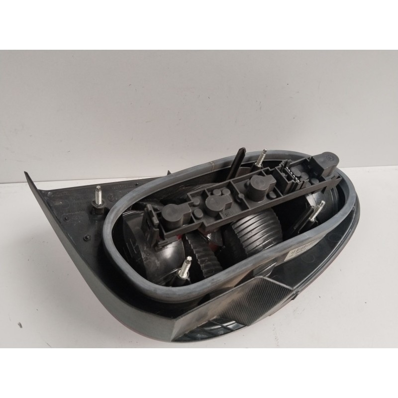 Recambio de piloto trasero derecho para renault megane i coupe fase 2 (da..) 1.6 16v expression referencia OEM IAM 7700428057  