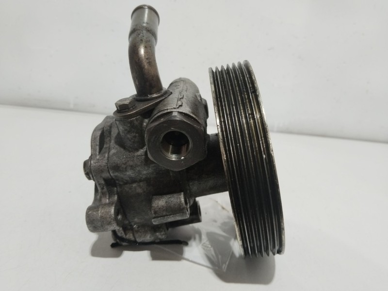 Recambio de bomba direccion para ford fusion (cbk) ambiente referencia OEM IAM 9637000880  