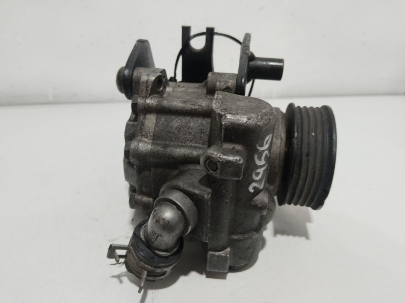 Recambio de bomba direccion para ford mondeo berlina (gd) ambiente referencia OEM IAM 1097743 7691974158 