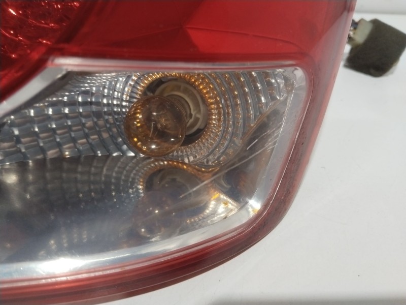 Recambio de piloto trasero derecho para chevrolet aveo / kalos hatchback (t200) 1.2 referencia OEM IAM 300267R  