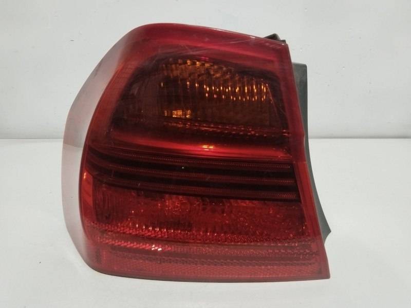 Recambio de piloto trasero izquierdo para bmw 3 (e90) 320 d referencia OEM IAM 63210406879  