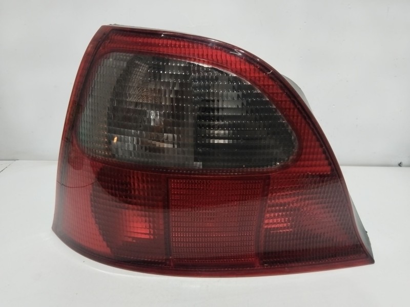 Recambio de piloto trasero izquierdo para rover 25 i hatchback (rf) 1.4 16v referencia OEM IAM 8821907L  