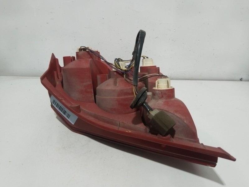 Recambio de piloto trasero izquierdo para chevrolet aveo / kalos hatchback (t200) 1.2 referencia OEM IAM 300266L  