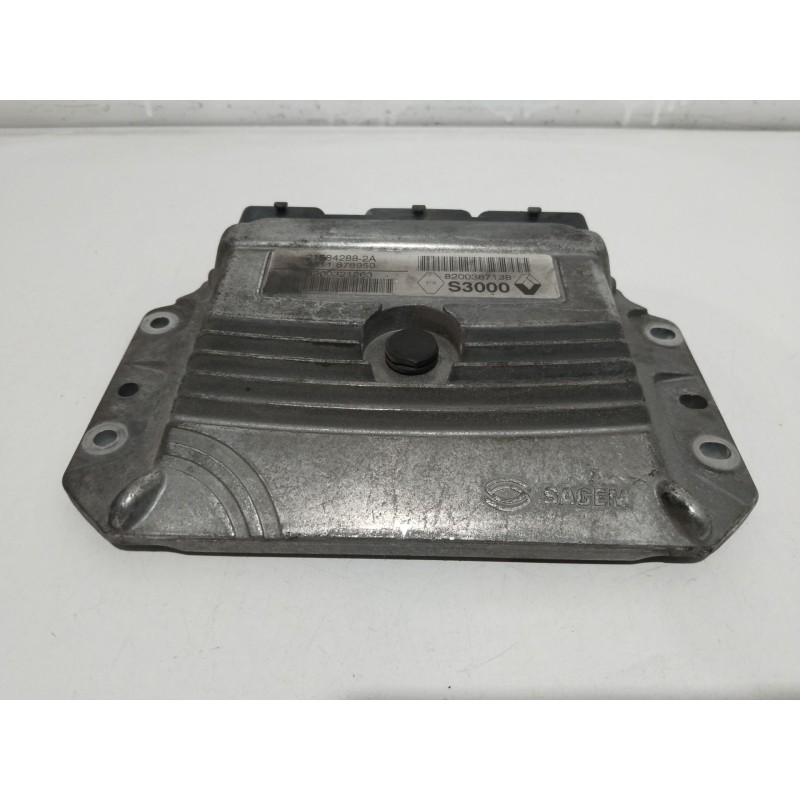 Recambio de centralita motor uce para renault scénic ii (jm0/1_) 1.6 (jm0c, jm0j, jm1b) referencia OEM IAM 215842882A  