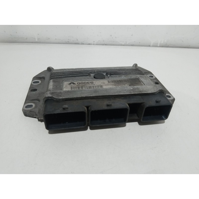 Recambio de centralita motor uce para renault scénic ii (jm0/1_) 1.6 (jm0c, jm0j, jm1b) referencia OEM IAM 215842882A  