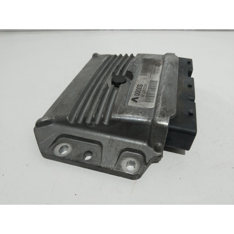 Recambio de centralita motor uce para renault scénic ii (jm0/1_) 1.6 (jm0c, jm0j, jm1b) referencia OEM IAM 215842882A  